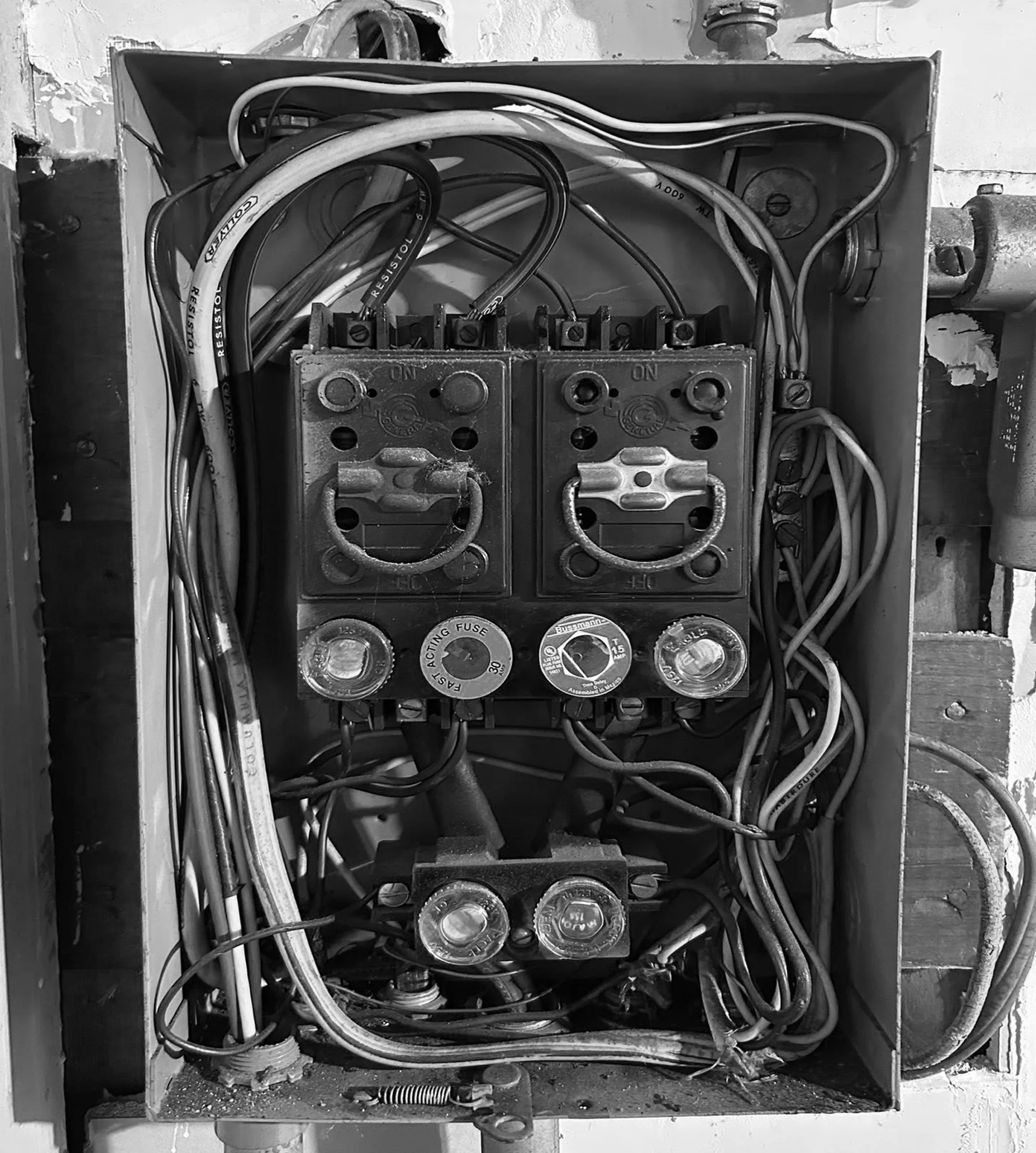 Electrical panel before upgrade